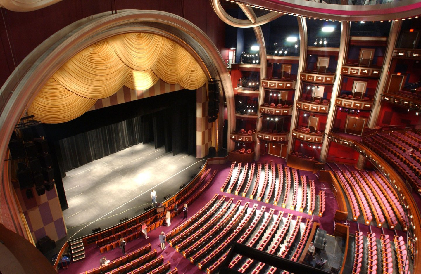 LOS ANGELES, UNITED STATES: The Kodak Theatre is shown from the seats where the Academy Awards guests will sit, in Los Angeles, CA, 06 February 2002. The 180,000 square-foot, 3300-seat theater will host the Oscars for the first time 24 March 2002. AFP PHOTO/Lucy NICHOLSON (Photo credit should read LUCY NICHOLSON/AFP/Getty Images)