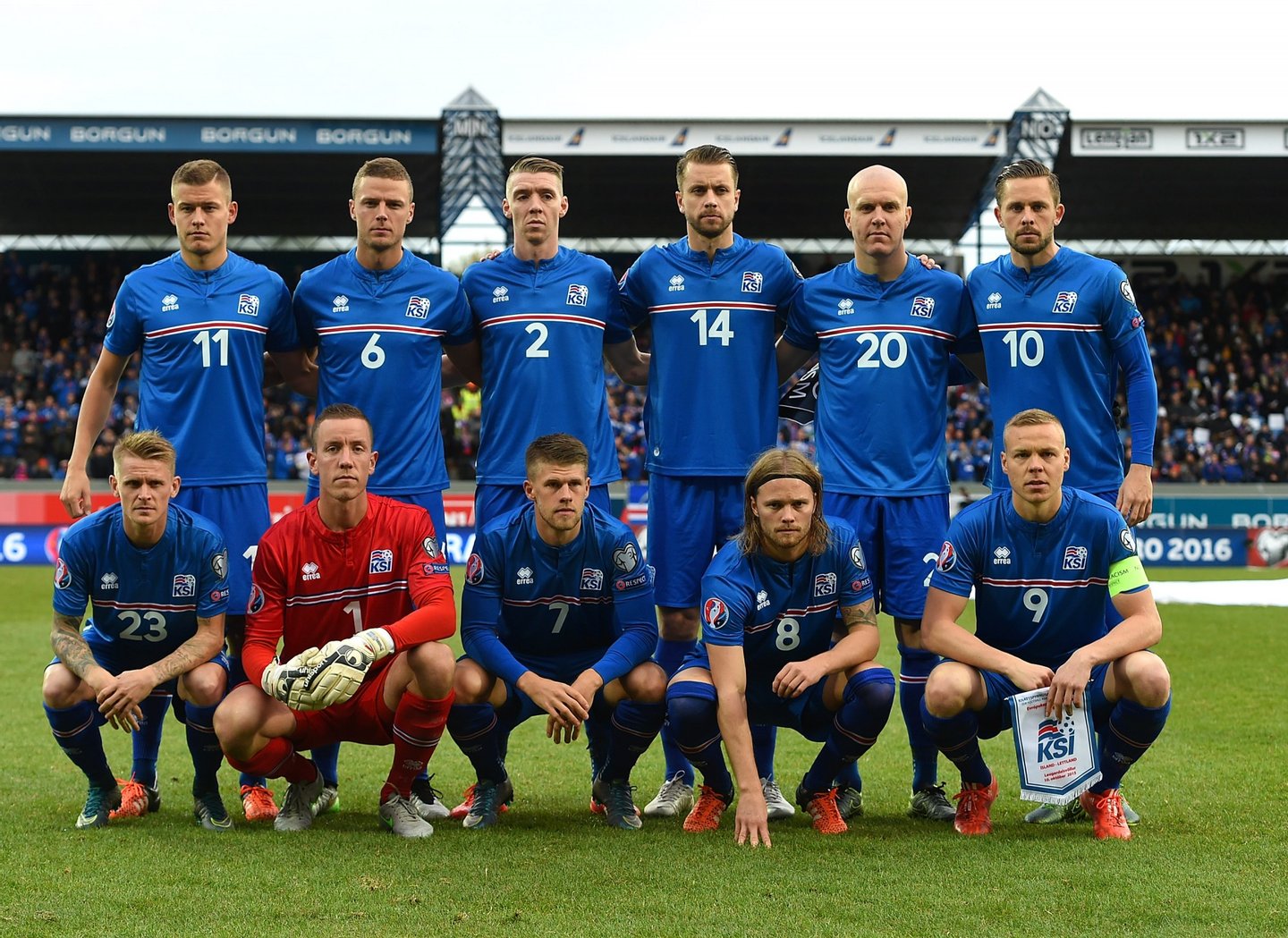 REYKJAVIK, ICELAND - OCTOBER 10: Players of Iceland pose for a photograph during the UEFA EURO 2016 Qualifier match between Iceland and Latvia at Laugardalsvollur National Stadium on October 10, 2015 in Reykjavik, Iceland. (Photo by Tom Dulat/Getty Images).