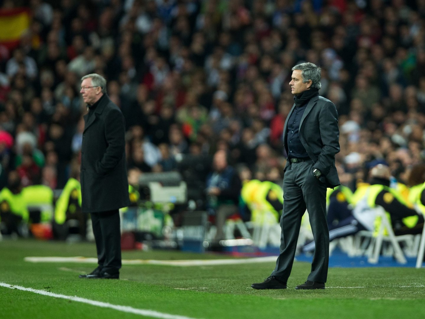 MADRID, SPAIN - FEBRUARY 13: Head coach Jose Mourinho (R) of Real Madrid stands besides Sir Alex Ferguson, manager of Manchester United, during the UEFA Champions League Round of 16 first leg match between Real Madrid and Manchester United at Estadio Santiago Bernabeu on February 13, 2013 in Madrid, Spain. (Photo by Jasper Juinen/Getty Images)