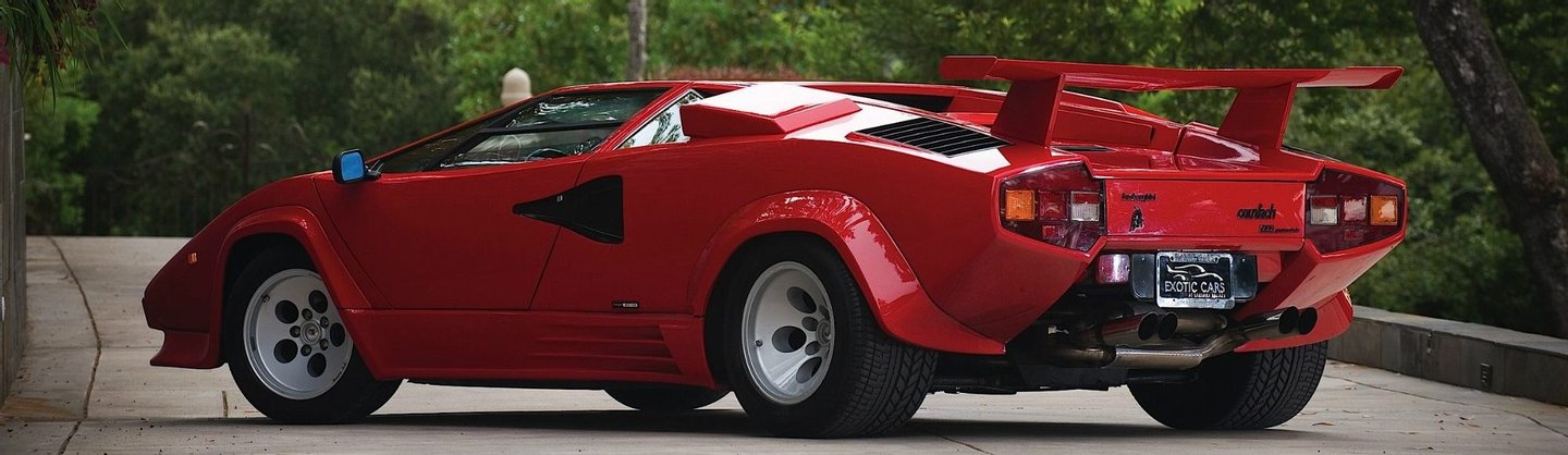 O Countach Quattrovalvole foi, em 1986, o primeiro Lamborghini a fazer uso da fibra de carbono