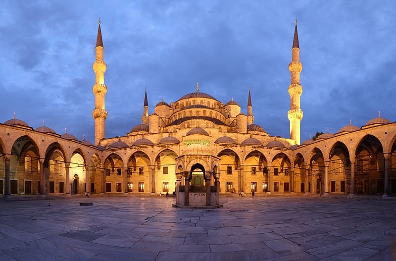 800px-Blue_Mosque_Courtyard_Dusk_Wikimedia_Commons