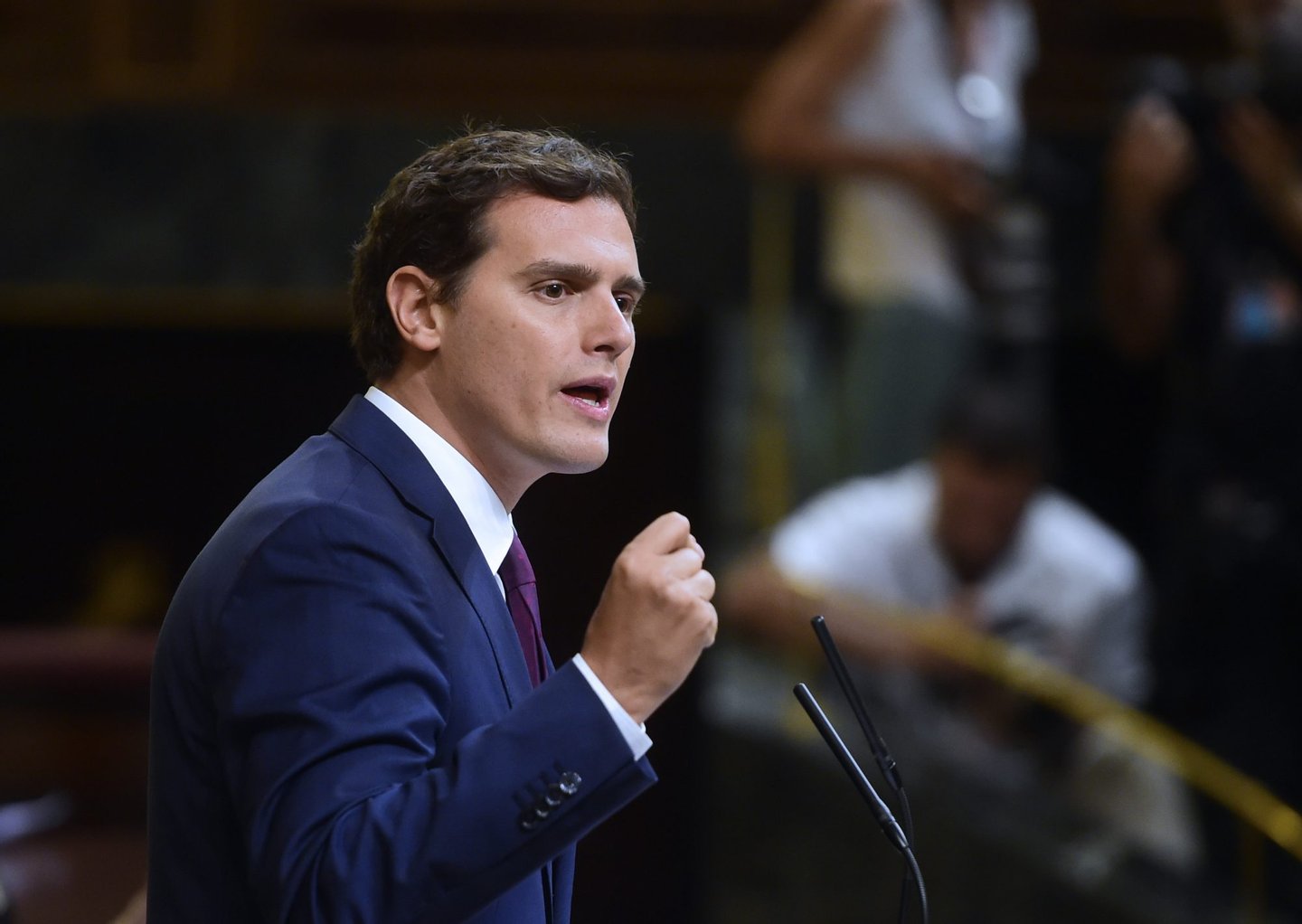 Leader of center-right party Ciudadanos, Albert Rivera speaks in the Spanish Congress (Las Cortes) on August 31, 2016, in Madrid during the second day of a parliamentary investiture debate to vote through a prime minister and allow the country to finally get a government. Spain's caretaker Prime Minister Mariano Rajoy on Tuesday urged lawmakers to back him for a second term, arguing ahead of a confidence vote which he appears set to lose that the country "urgently" needs a government.  / AFP / PIERRE-PHILIPPE MARCOU        (Photo credit should read PIERRE-PHILIPPE MARCOU/AFP/Getty Images)