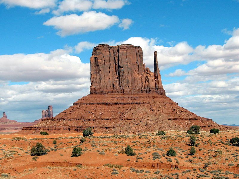 800px-Monument_Valley_01
