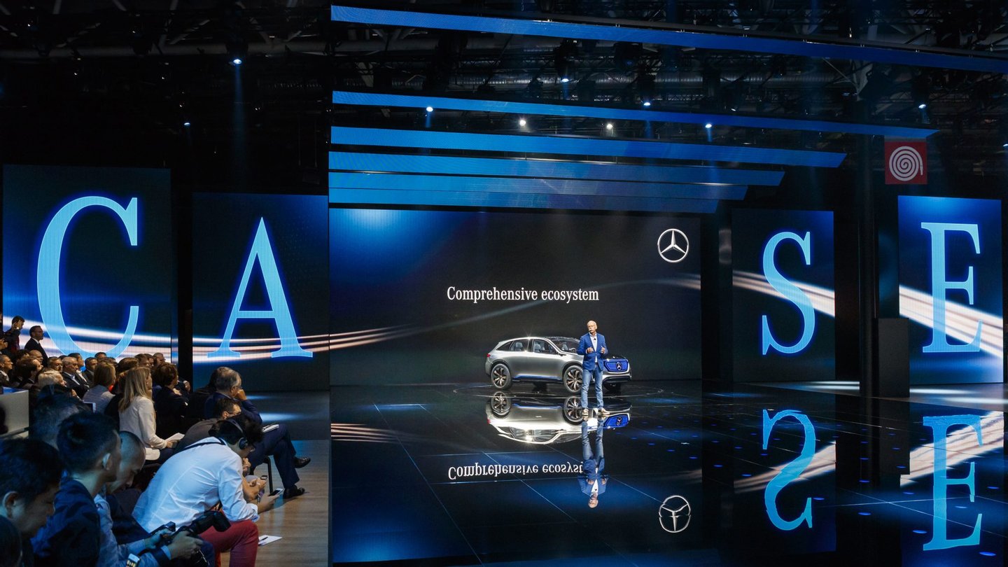 Mercedes-Benz auf der â€žMondial de lâ€™Automobile 2016â€œ