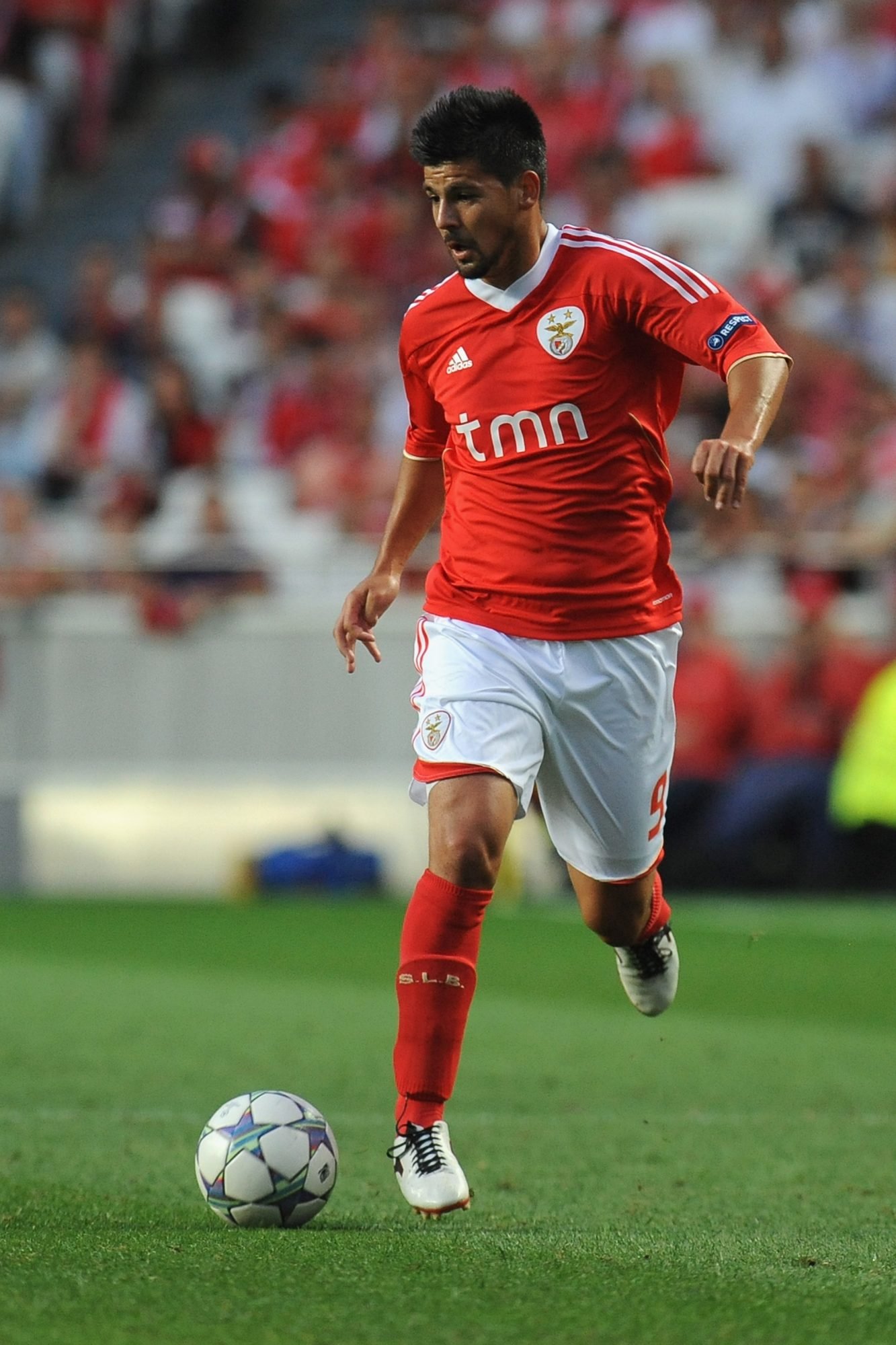 LISBON, PORTUGAL - AUGUST 24: Nolito of SL Benfica in action during the UEFA Champions League play-off second leg match between SL Benfica and FC Twente at Estadio da Luz on August 24, 2011 in Lisbon, Portugal. (Photo by Valerio Pennicino/Getty Images)
