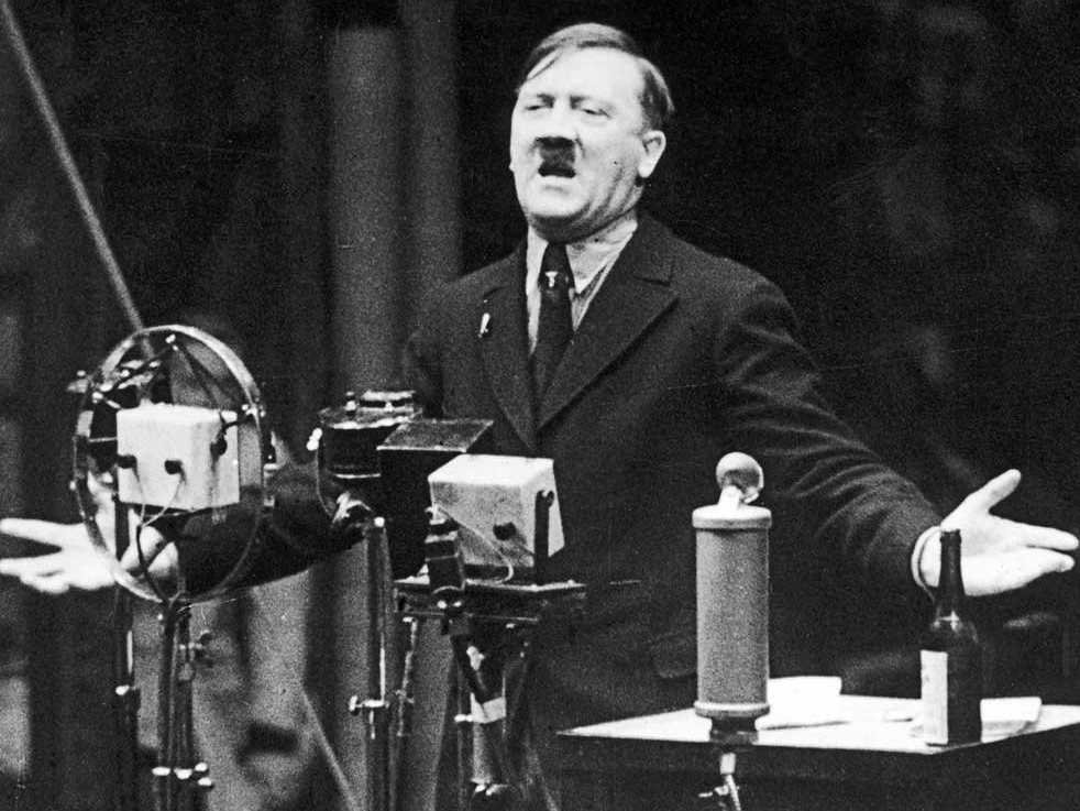 hitler-speech-1935