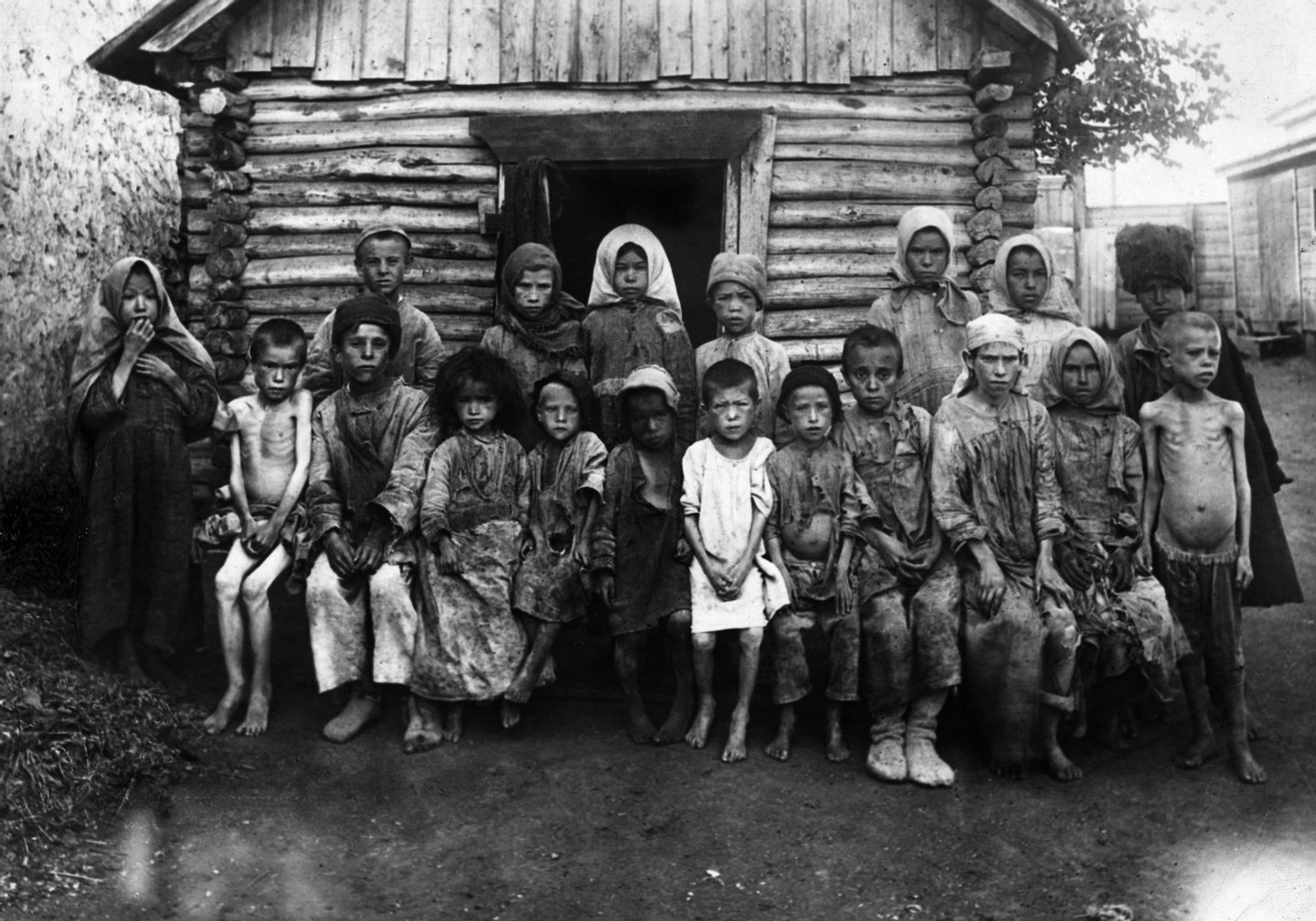 October 1921: Famine-stricken refugee children in Russia during the Russian Civil War. (Photo by Topical Press Agency/Getty Images)