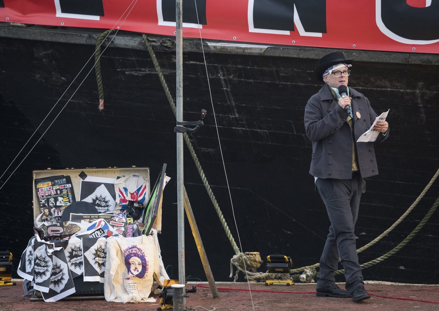 LONDON, ENGLAND - NOVEMBER 26: Joe Corre, the son of Vivienne Westwood and Sex Pistols creator Malcolm McLaren prepares to burn his entire Â£5 million punk collection on November 26, 2016 in London, England. Joe Corre burnt the rare punk memorabilia in protest saying punk has no solutions for today's youth and is 'conning the young'. (Photo by John Phillips/Getty Images)