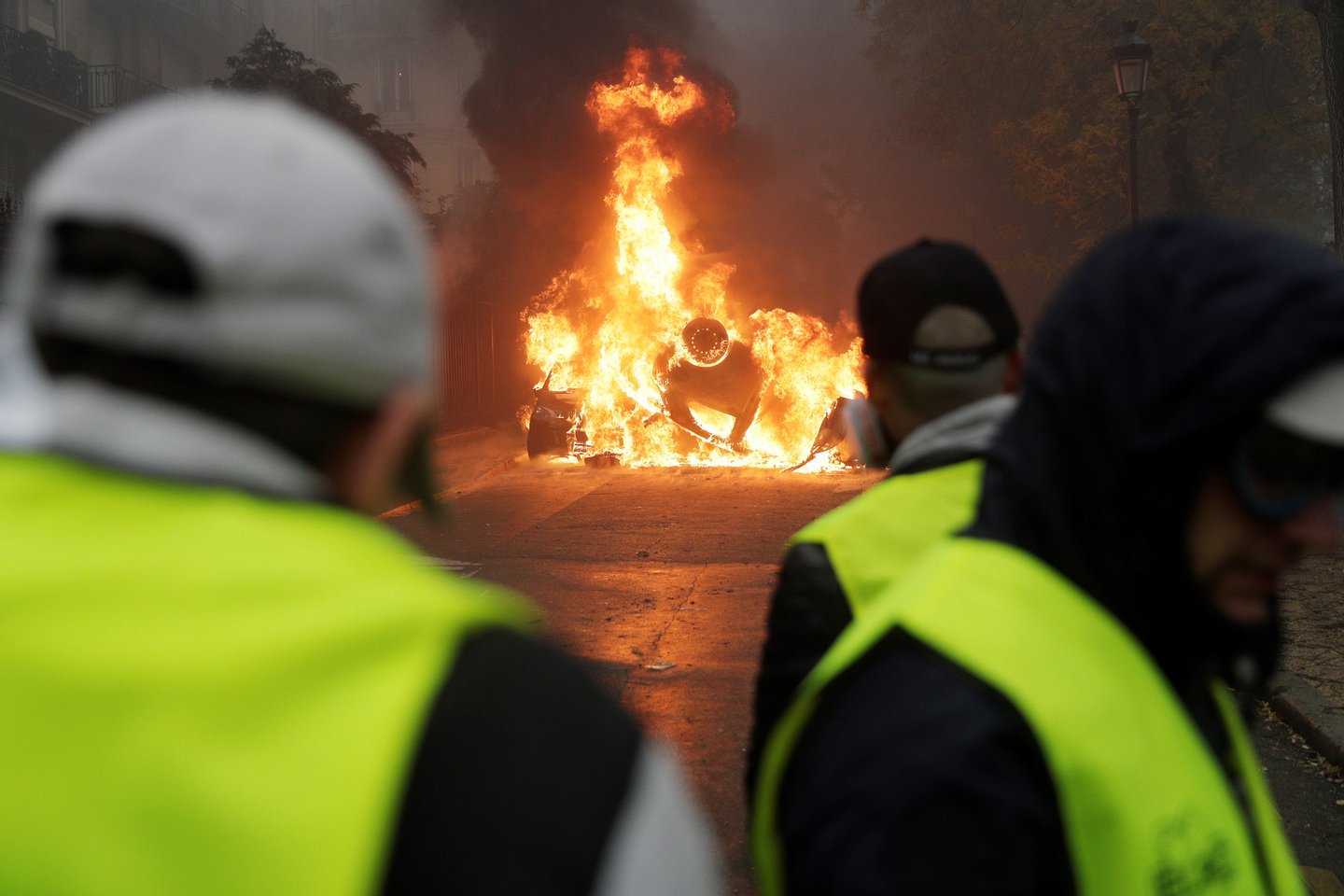 Coletes Amarelos As Imagens Da Viol Ncia Nas Ruas De Paris Observador