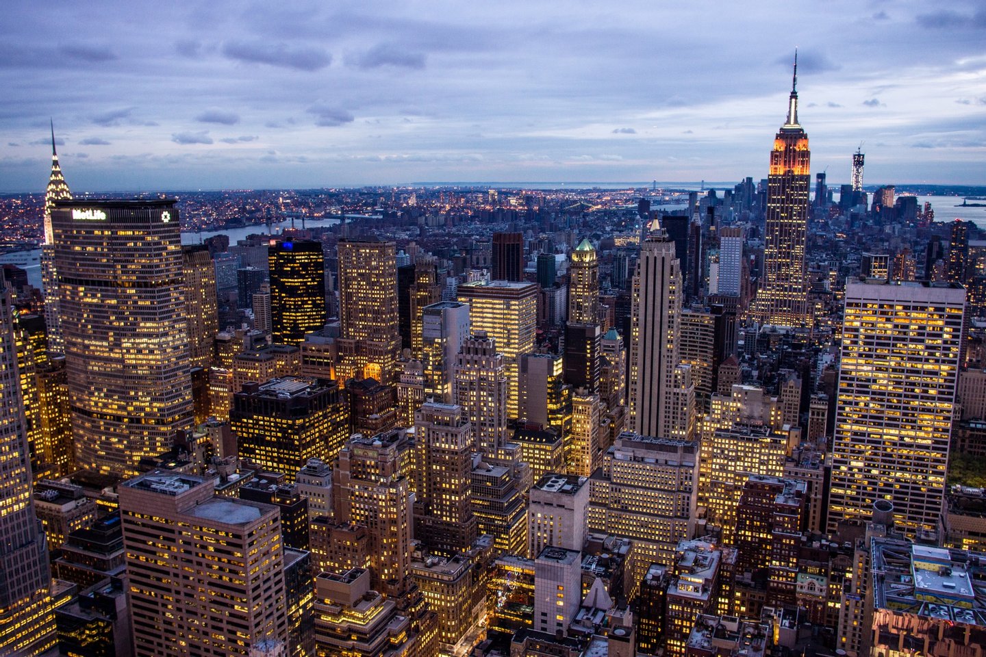 As 10 cidades mais caras do mundo para se viver em 2016 são… Observador