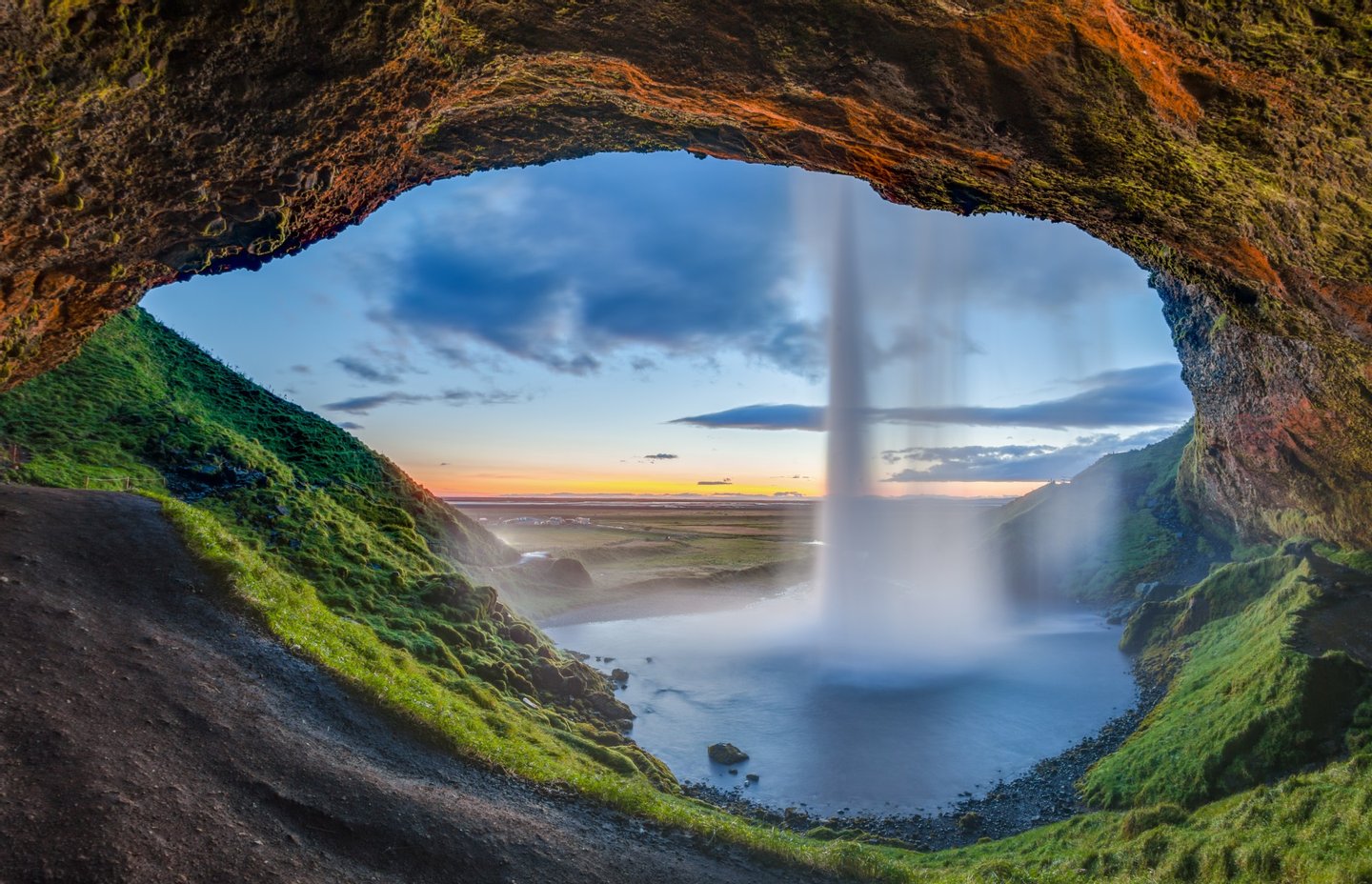 Natureza Das Mais Belas Paisagens Dominadas Pela Gua Observador