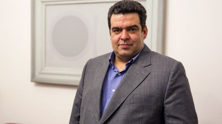Rocha Andrade. Quem é o amigo de António Costa que acaba ...