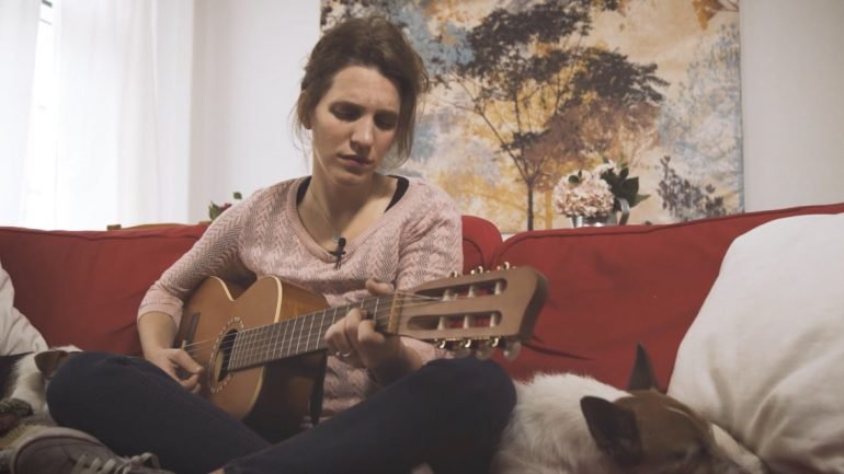 A doce melancolia de Luísa Sobral