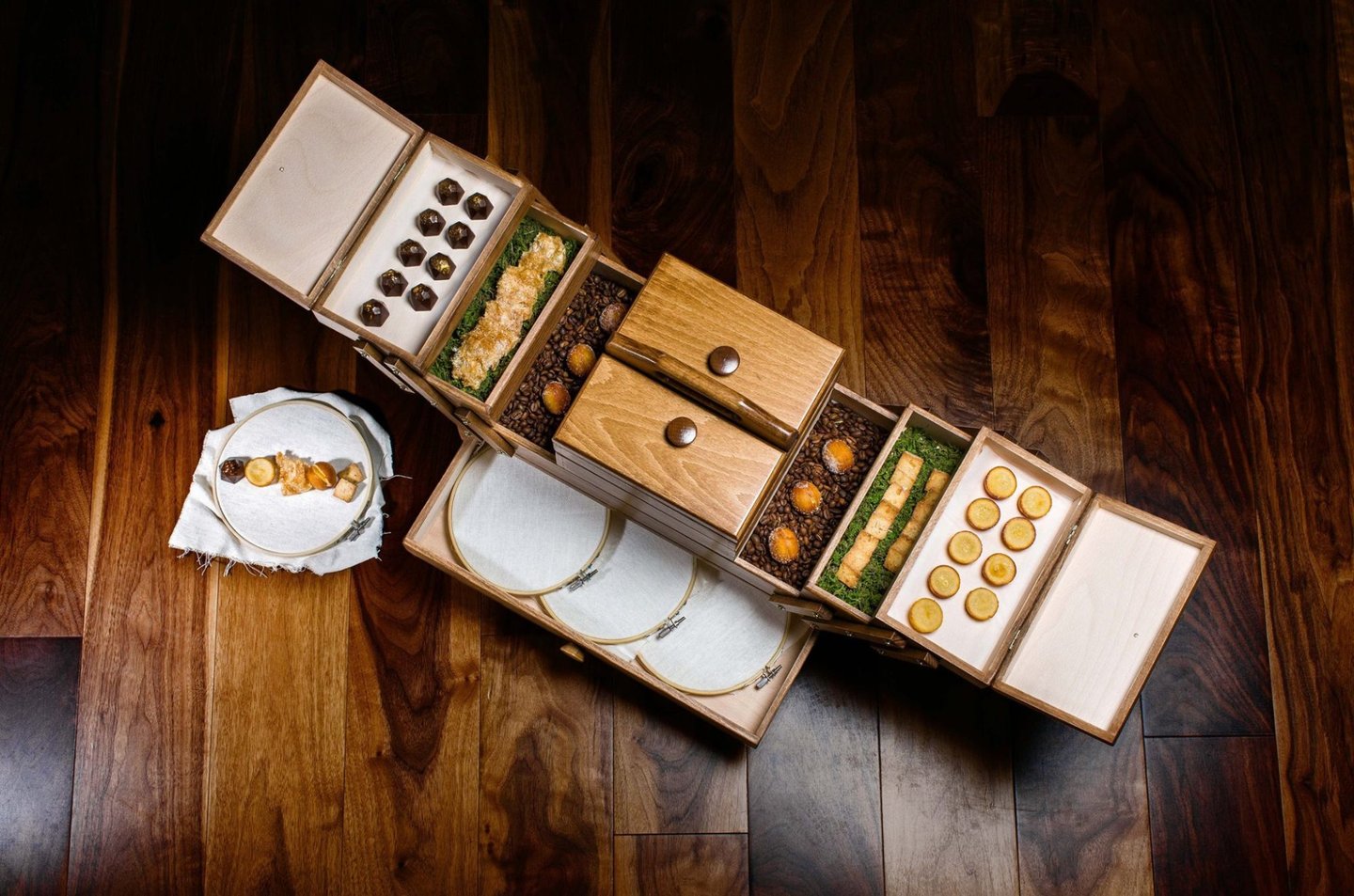 LOCO PETIT FOURS