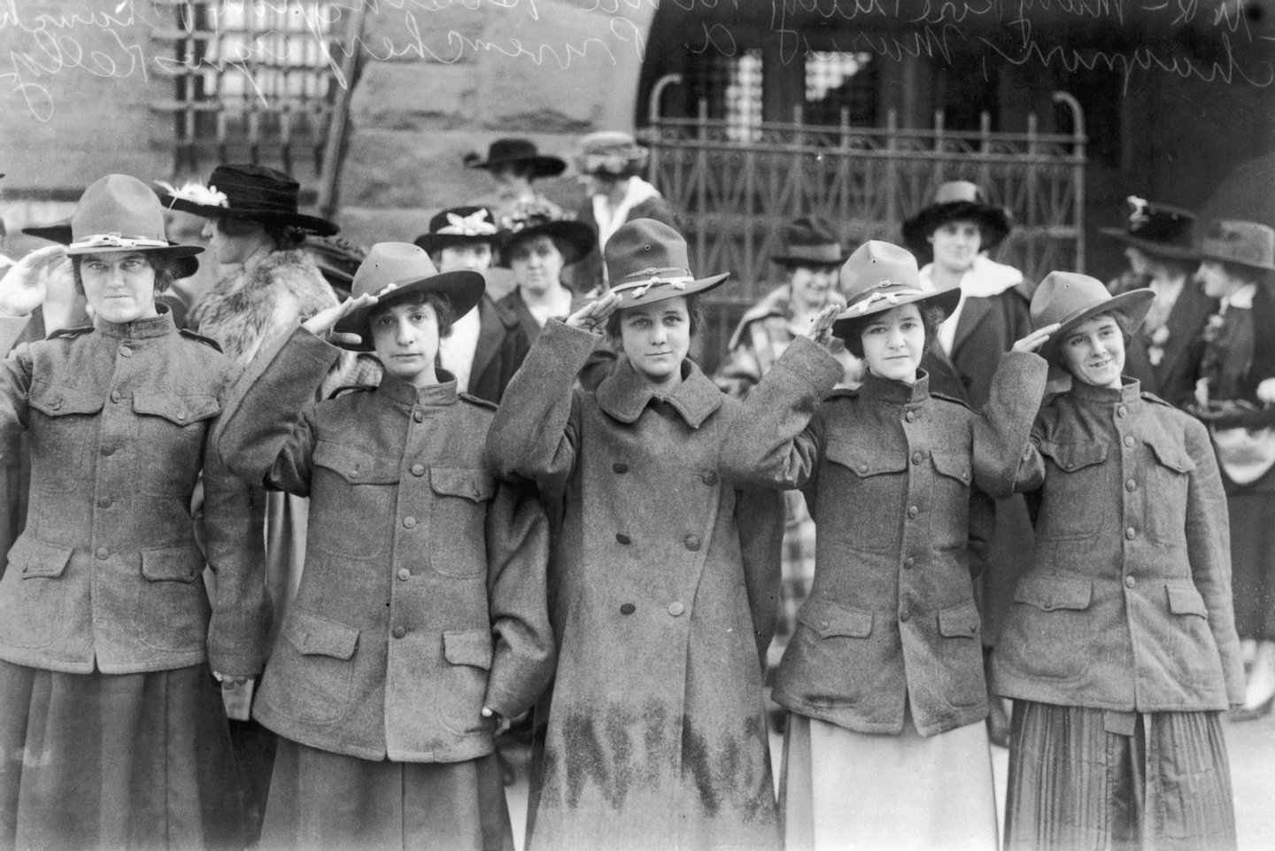 Mujeres en 1917 durante la Primera Guerra Mundial