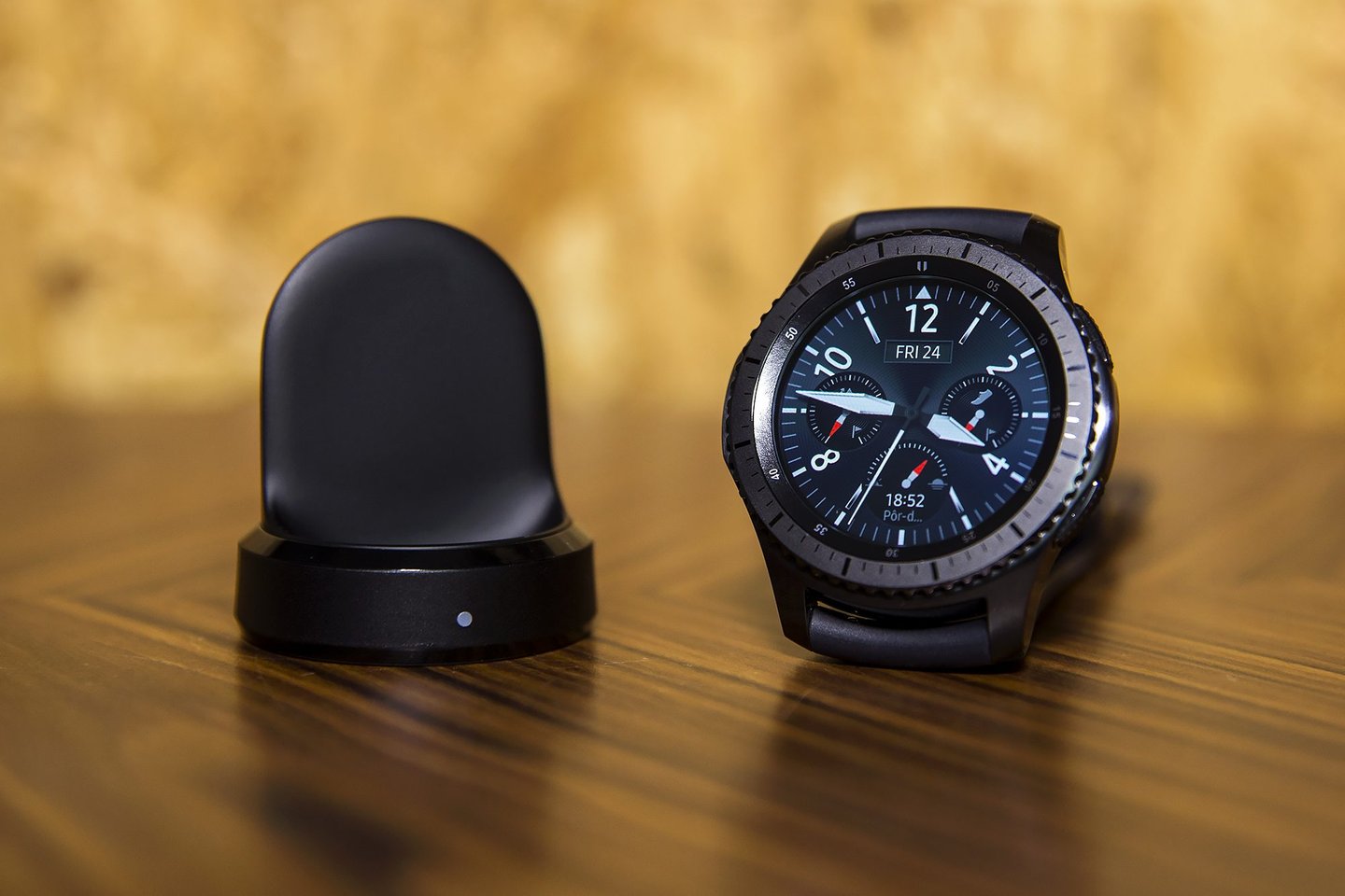 samsung gear s3 frontier vs active