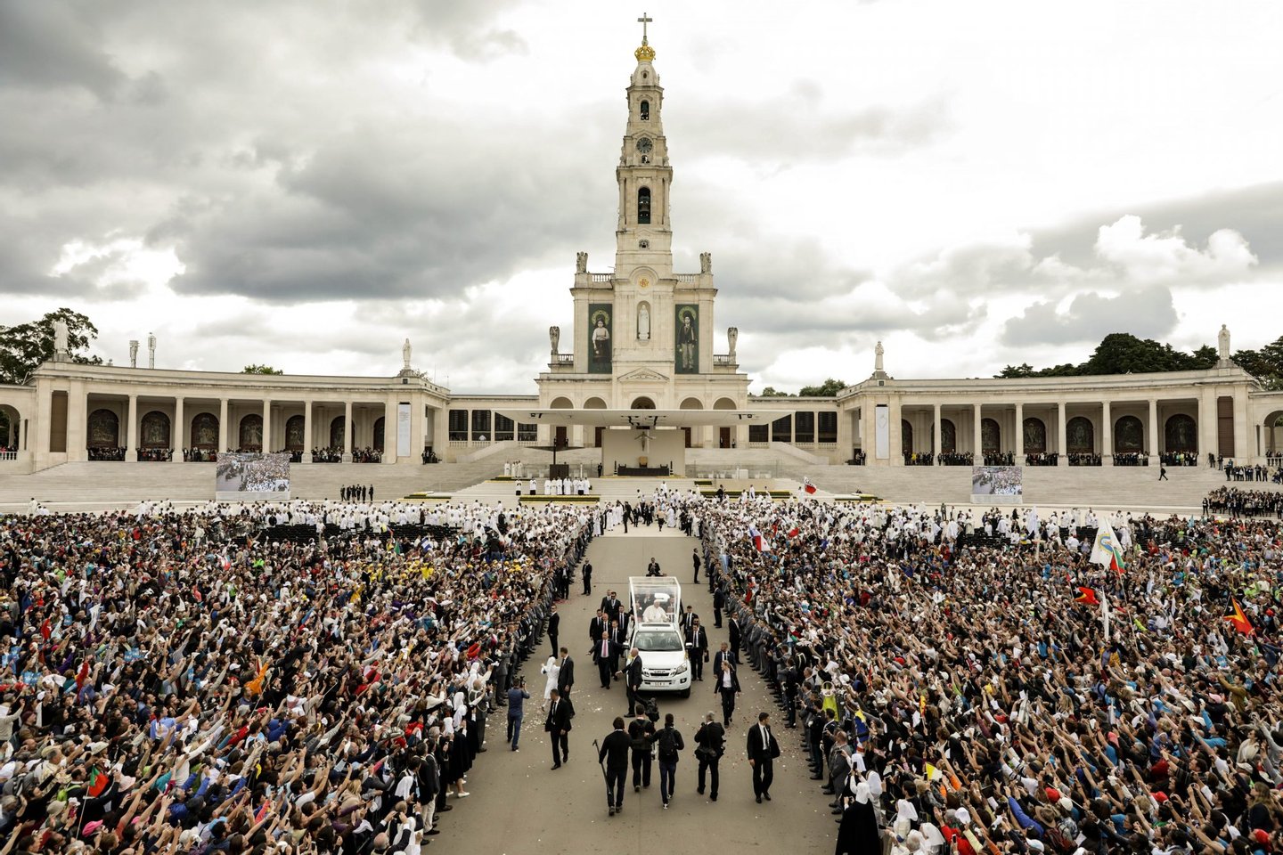 As imagens das 24 horas intensas do Papa em Portugal Observador
