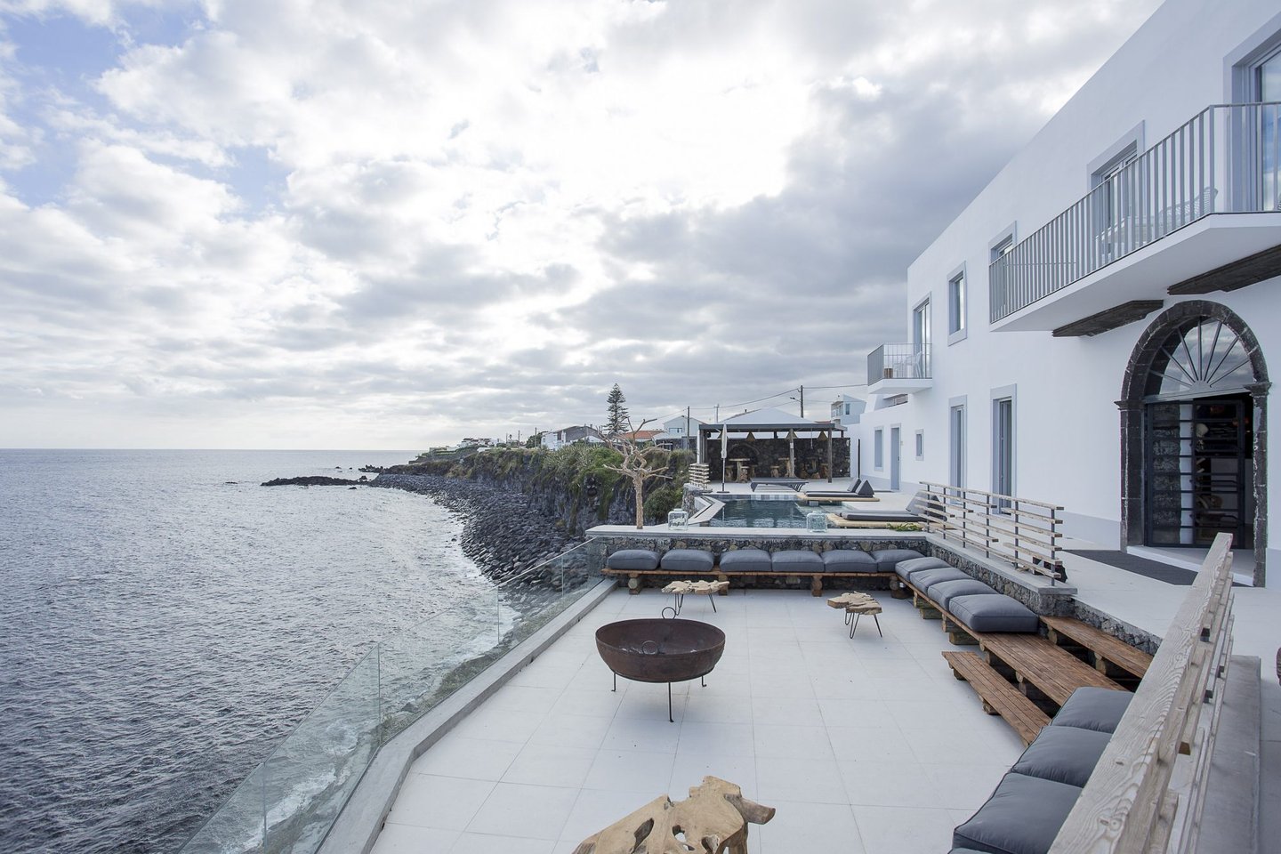 Um fim de semana, um hotel White Exclusive Suites & Villas Observador