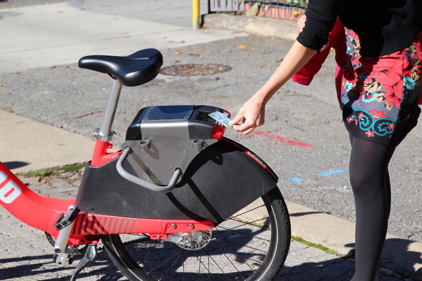 A Uber chegou às bicicletas. E eléctricas Observador