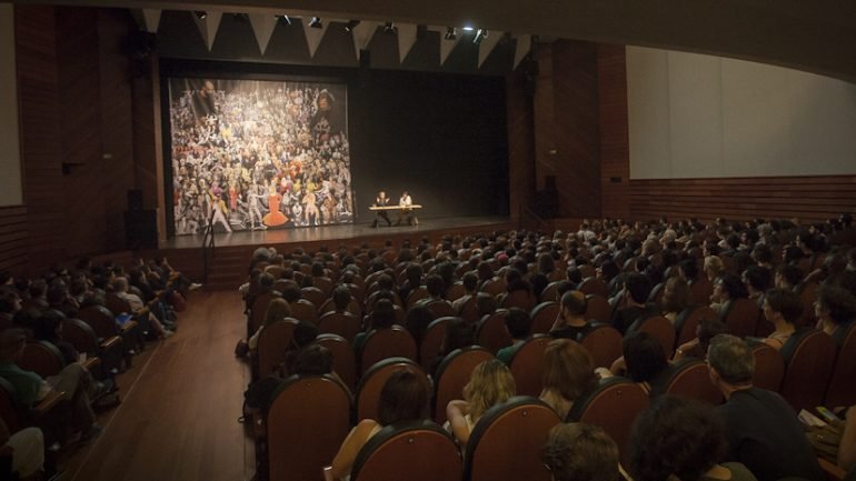 Maria Matos Teatro Maria Matos. Câmara pede 3 mil euros de renda e Bloco propõe ...