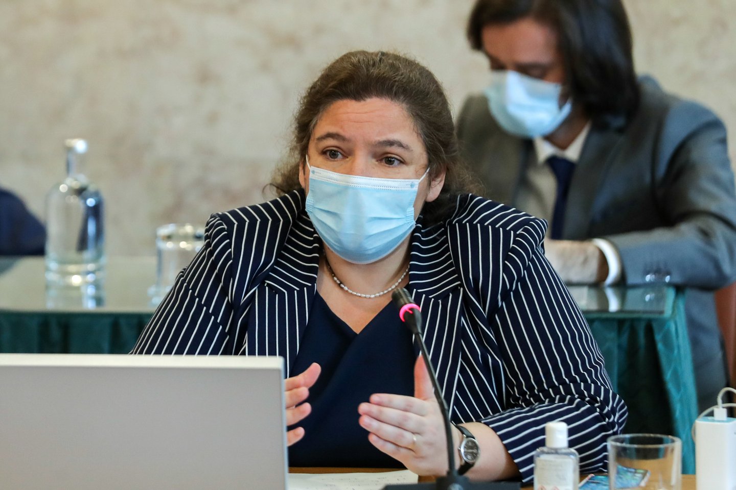 Fotogaleria. O primeiro dia em que foi obrigatório o uso ...