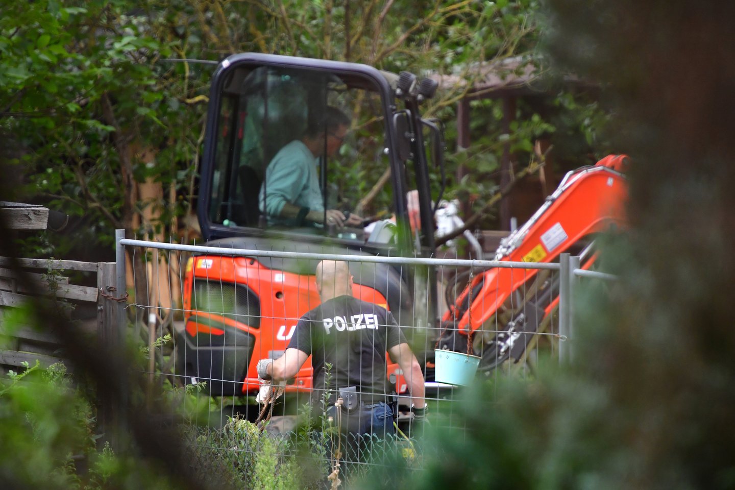 German Police Search Property Of Suspect In Disappearance Of Madeleine McCann