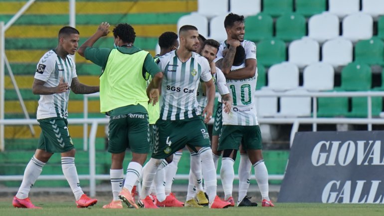 II Liga: Tondela vence BSAD e sobe ao terceiro lugar à condição - CNN  Portugal