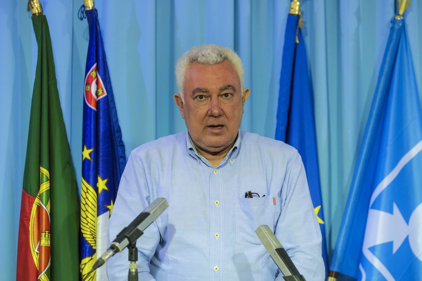 O presidente do CDS-PP Açores, Artur Lima, reage ao resultado das eleições legislativas da Região Autónoma dos Açores, Angra do Heroísmo, Ilha Terceita, Açores, 26 de outubro de 2020. De acordo com os dados, com todas as freguesias apuradas (156) e os 57 mandatos atribuídos, o CDS-PP conquistou 5,51% dos votos, obtendo três mandatos, o que representa um decréscimo em comparação ao resultado obtido em 2016, mas que lhe permite continuar a ser a terceira força política nos Açores. ANTÓNIO ARAÚJO/LUSA