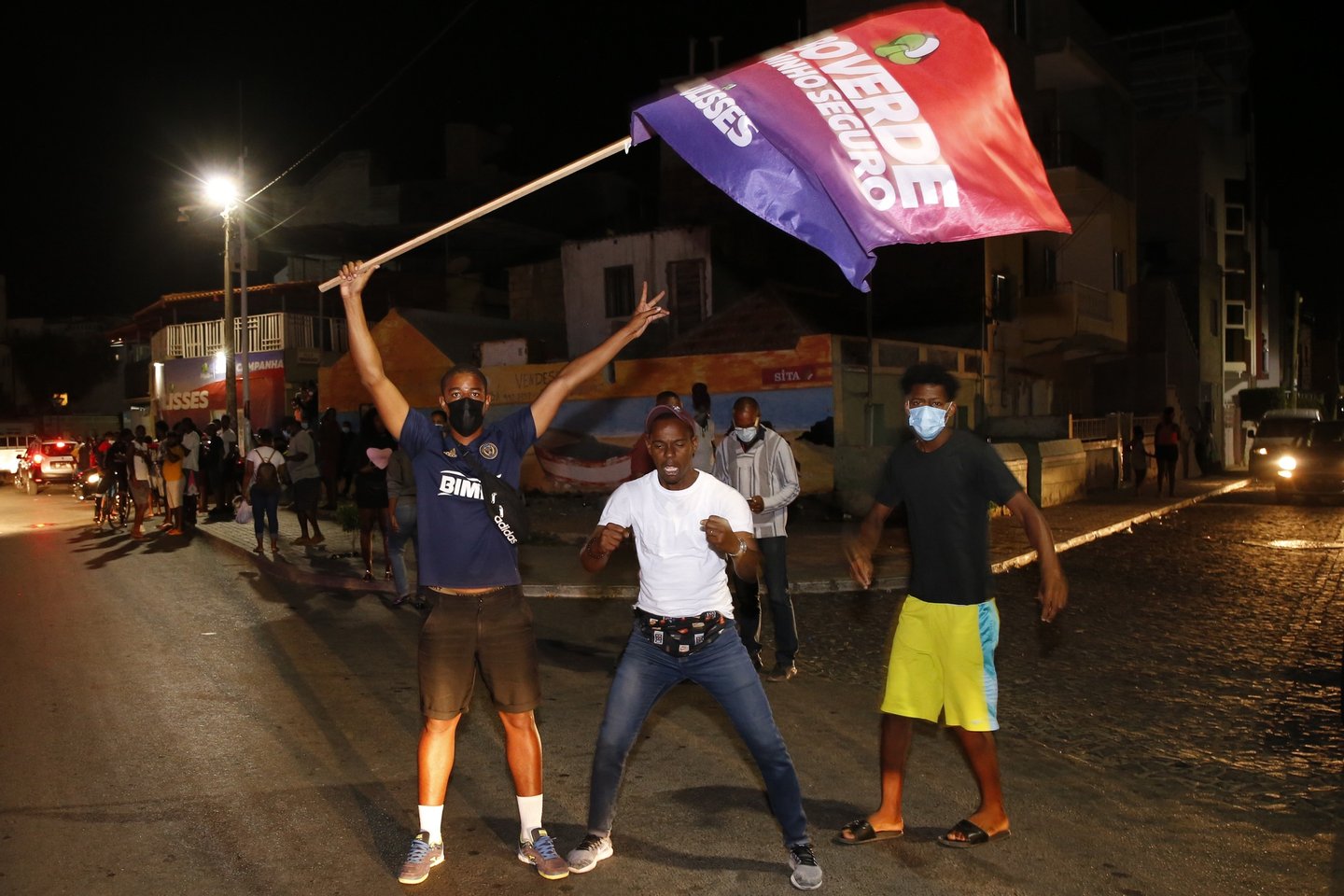 Partido no poder em Cabo Verde aponta ilegalidade durante feriado na capital