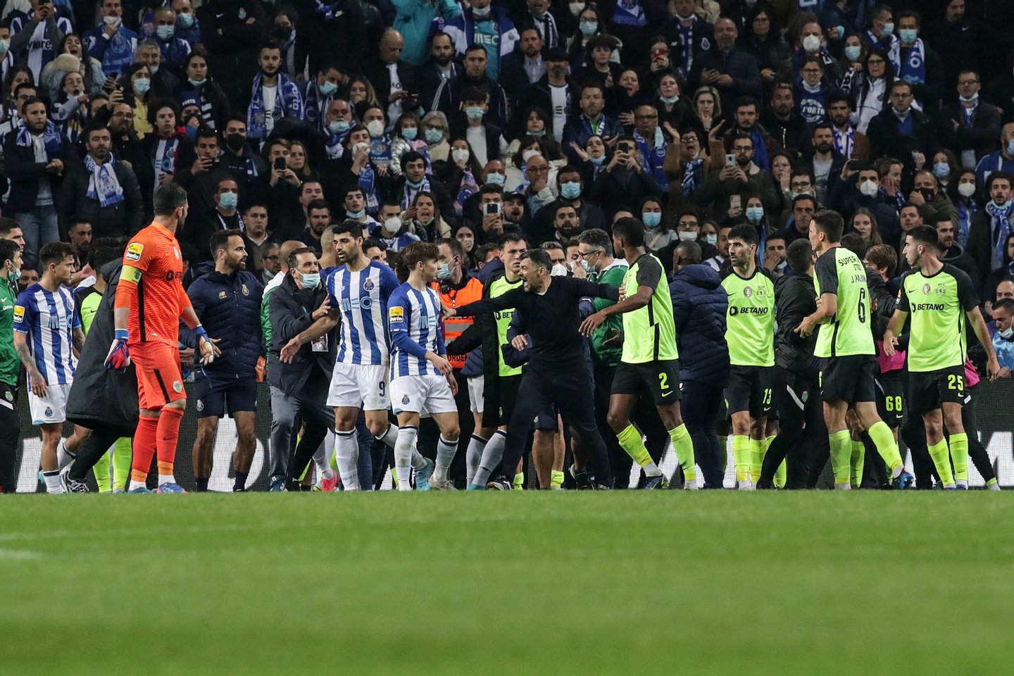 Atenção FC Porto: grande reviravolta do Milan antes do jogo no Dragão - CNN  Portugal