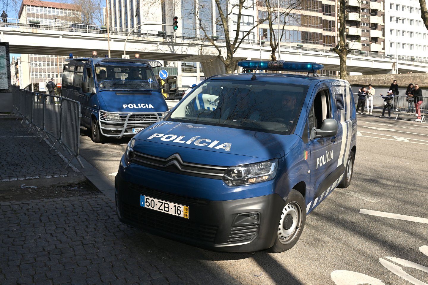 PSP diz ter reforçado policiamento no Bairro da Boavista, em Lisboa, após relatos de assaltos