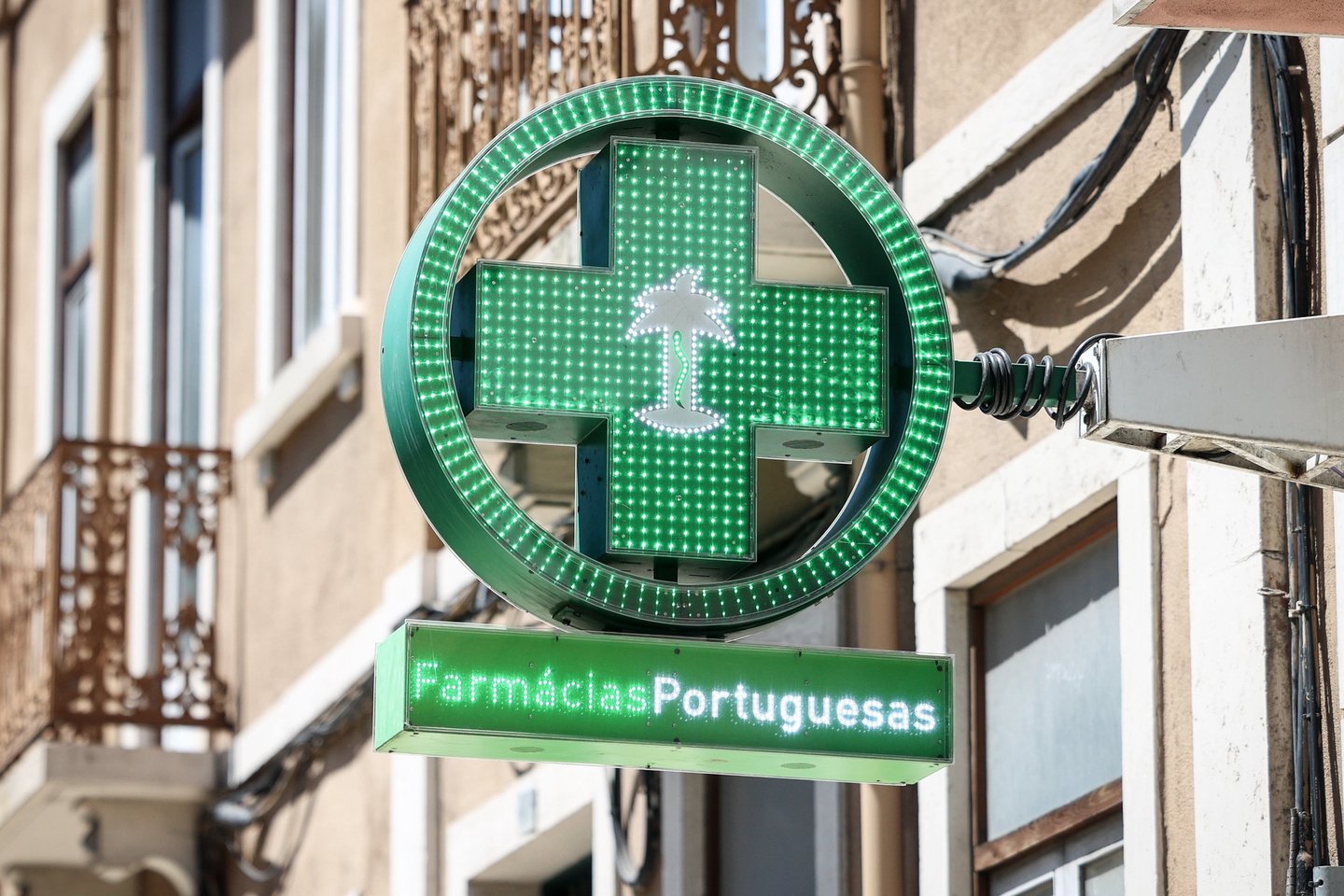Farmácias reencaminham reativos de VIH para o SNS