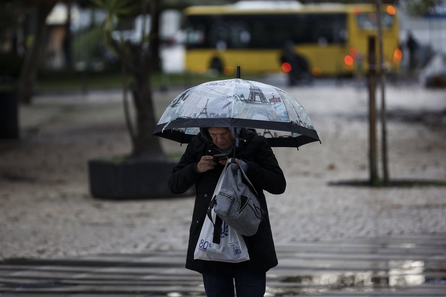 Sete distritos do continente sob aviso amarelo na sexta-feira por causa da chuva