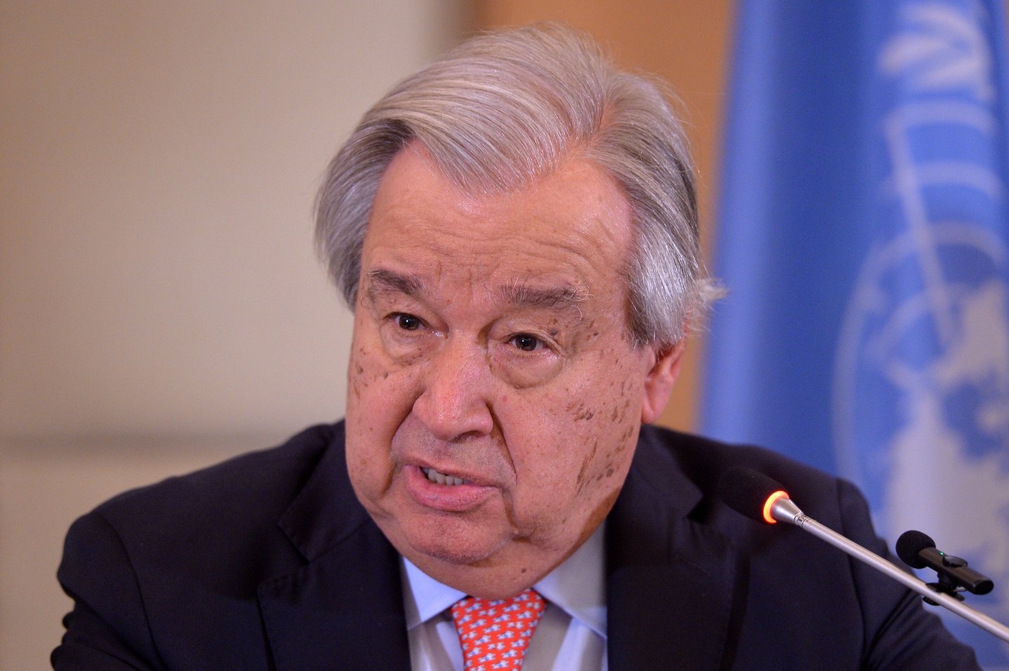 Guterres alerta que “mentiras e ódio” mantêm antissemitismo vivo 80 anos após fim do Holocausto