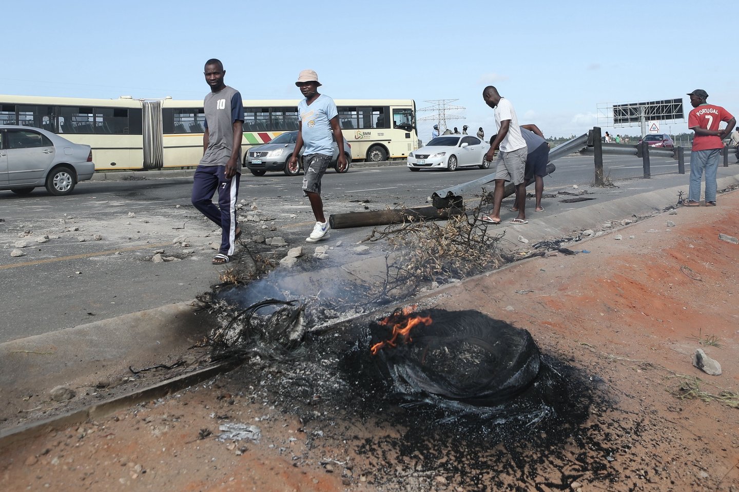 Sobem para 327 os mortos nos confrontos pós-eleitorais em Moçambique