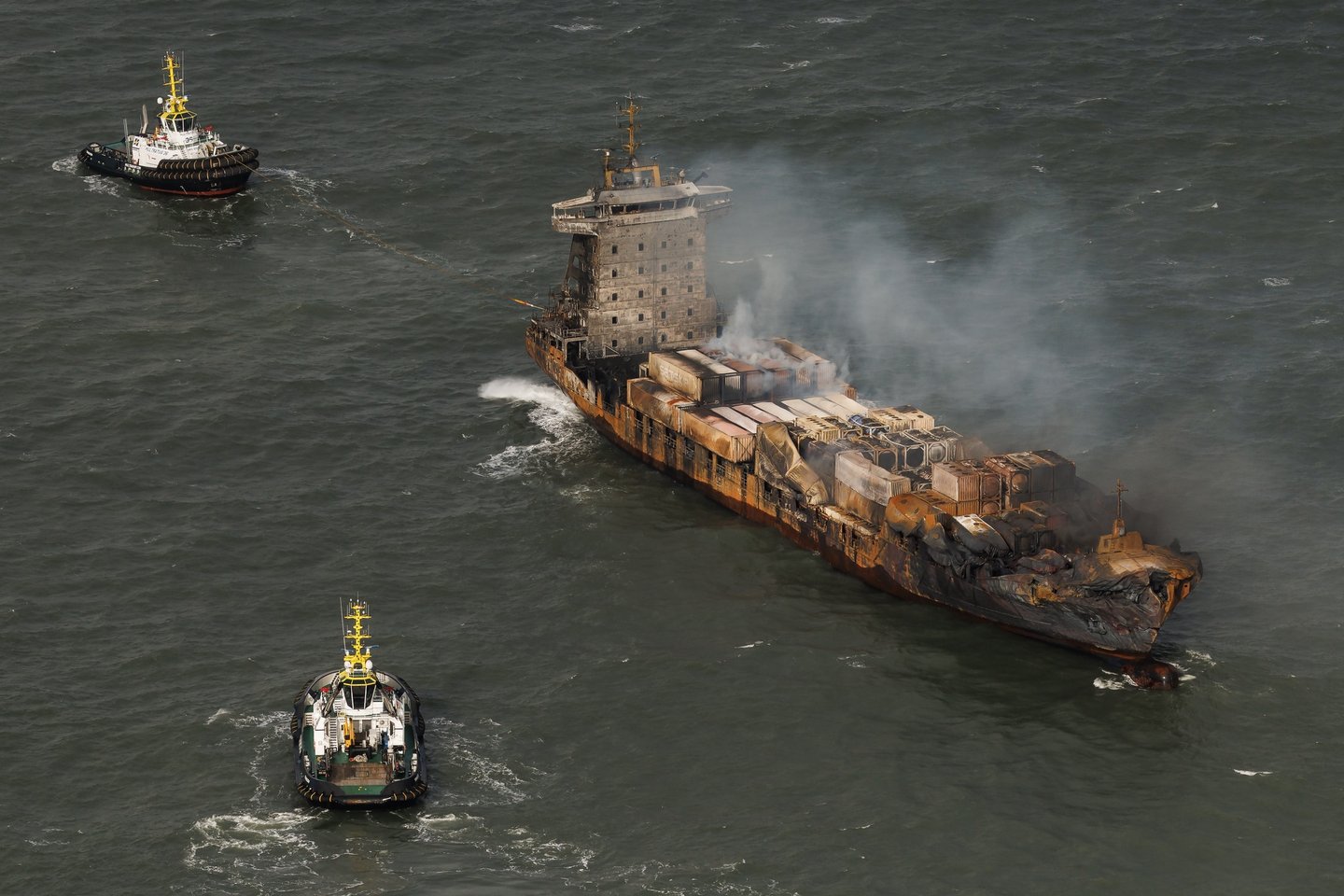 Colisão entre navio e petroleiro no mar do Norte teve impacto limitado