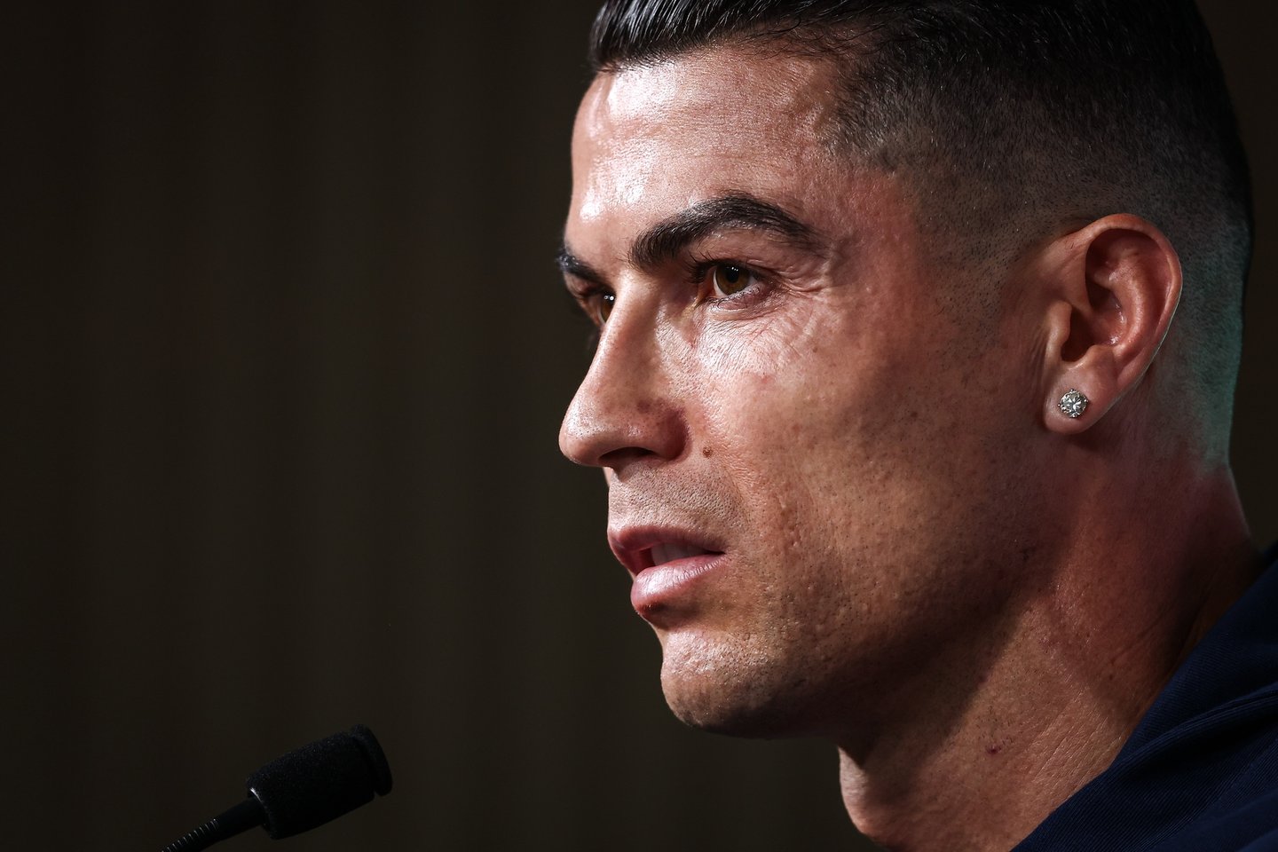 Ronaldo assume “má exibição” e fala em ambiente “mais tenso”